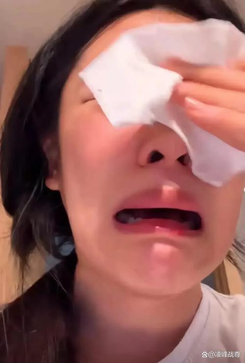 铸锋医保卡提取的隐秘规则：张姐的亲身经历